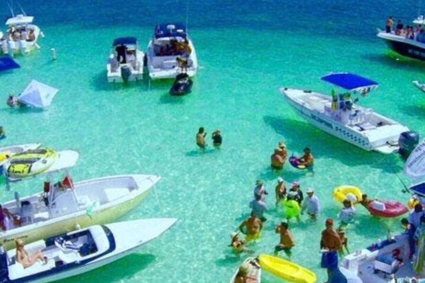 Miami: Party Boat Day Trip from Bayside Marketplace - Photo 1 of 9